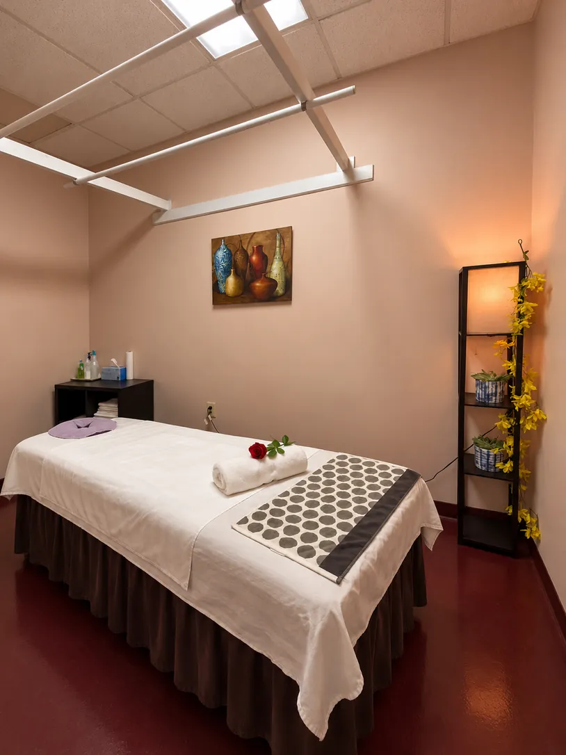 A private massage room at King Massage in Woodbridge, VA