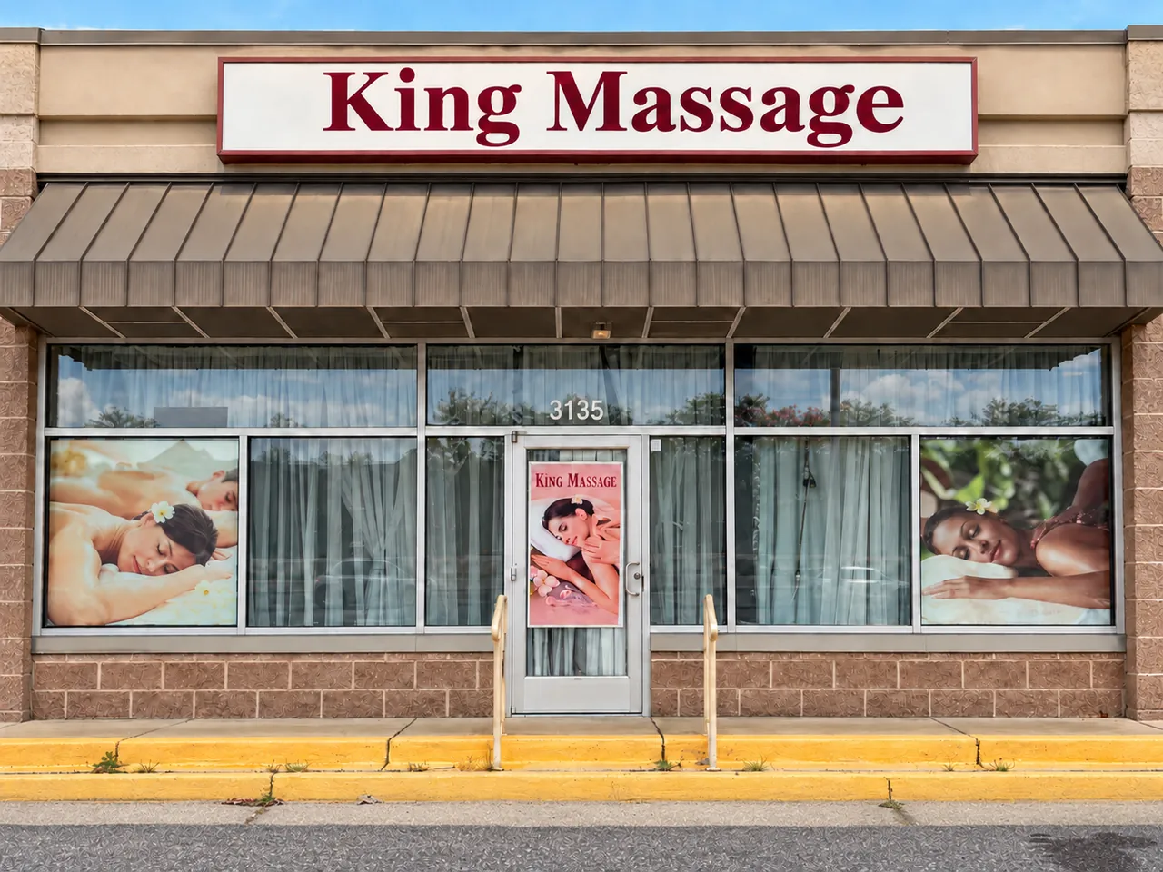 Storefront of King Massage on Golansky Blvd in Woodbridge, VA, with the King Massage sign over unit 3135